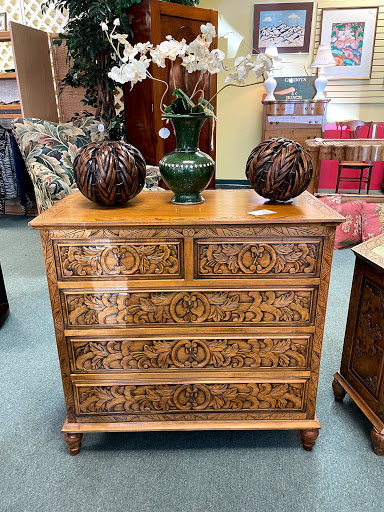 Thrift Store «Tambourine Resale Shop», reviews and photos, 1619 10th Ave, Vero Beach, FL 32960, USA