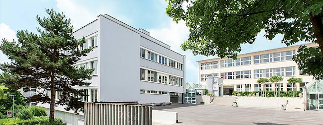 Gymnasium FKSZ Sumatra - Schule