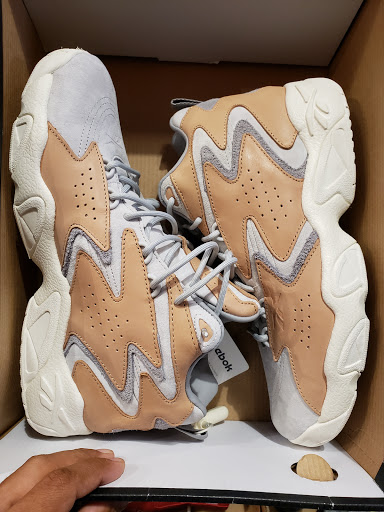 Shoe Store «Reebok Outlet», reviews and photos, 6974 Gateway Blvd E, El Paso, TX 79915, USA