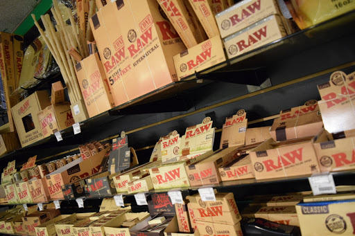 Tobacco Shop «Amsterdam Smoke and Vape Store», reviews and photos, 5521 South St, Lakewood, CA 90713, USA