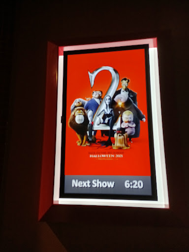 Movie Theater «United Artists Farmingdale 10», reviews and photos, 20 Michael Ave, Farmingdale, NY 11735, USA