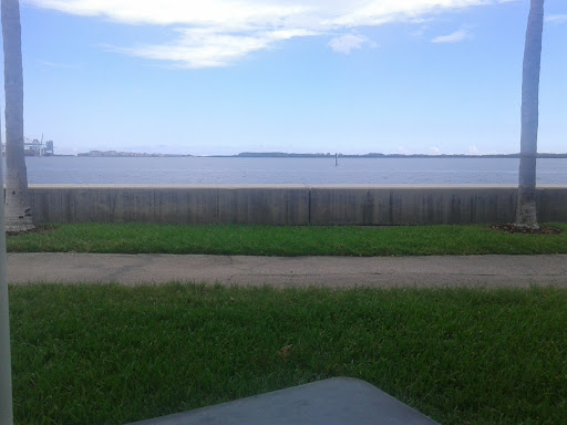 Park «Brickell Key Park», reviews and photos, Brickell Key Dr, Miami, FL 33131, USA