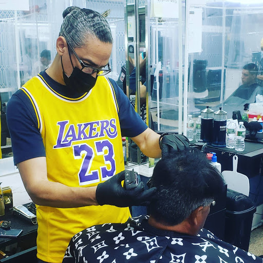 Barber Shop «J C Barber Shop», reviews and photos, 98 Bloomfield Ave, Newark, NJ 07104, USA