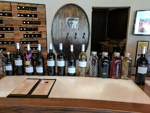 Wine Bar «Portalupi Wine», reviews and photos, 107 North St, Healdsburg, CA 95448, USA