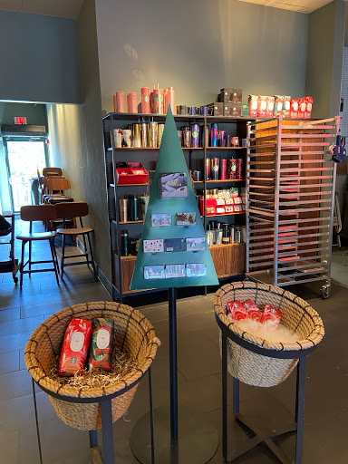 Coffee Shop «Starbucks», reviews and photos, 29 Enon St, Beverly, MA 01915, USA
