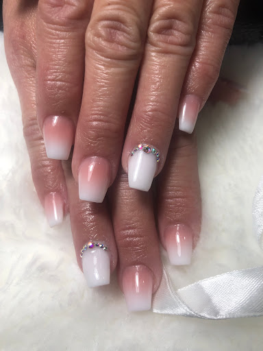 Day Spa «Sassy Nail & Tanning», reviews and photos, 1670 121st Ave NW, Coon Rapids, MN 55448, USA