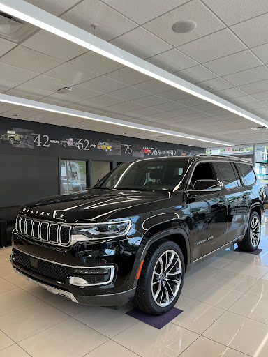 Car Dealer «Byers Chrysler Jeep Dodge Ram», reviews and photos, 465 S Hamilton Rd, Columbus, OH 43213, USA