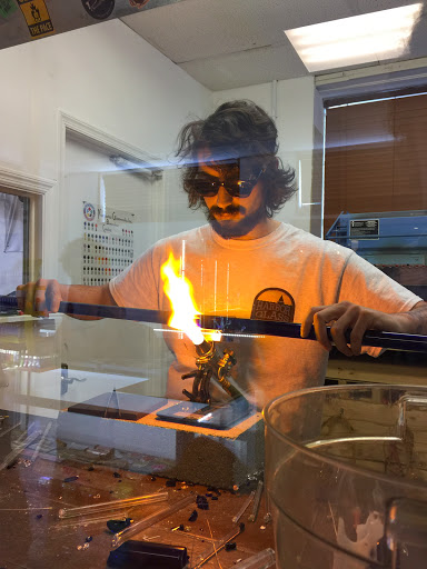 Tobacco Shop «Harbor Glass & Fine Tobacco», reviews and photos, 409 W Ehringhaus St, Elizabeth City, NC 27909, USA