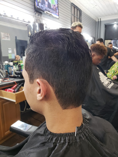 Barber Shop «The Final Touch Barber Shop», reviews and photos, 23 E 4th St, Bethlehem, PA 18015, USA