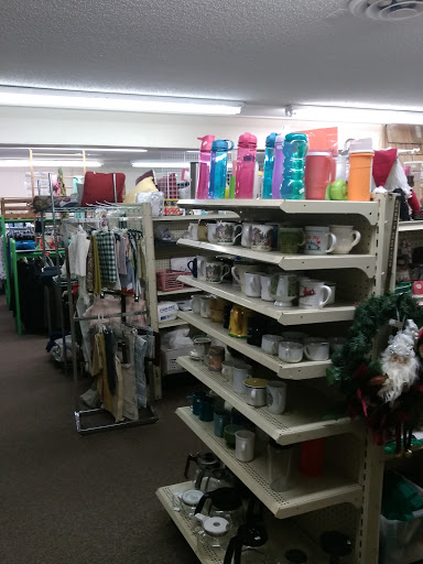 Thrift Store «Topeka Rescue Mission Thrift Store», reviews and photos, 1312 N Kansas Ave, Topeka, KS 66608, USA