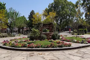 Plaza de Villa de Las Rosas image
