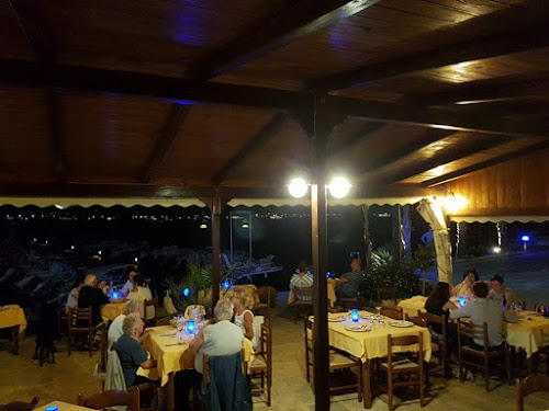 ristoranti Ristorante L' Asteria Blu - Noleggio barche Pontoon Boat Siracusa Isola