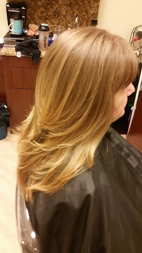 Hair Salon «X-Elle Hair Studio», reviews and photos, 200 SW 8th St Suite B, Ocala, FL 34471, USA