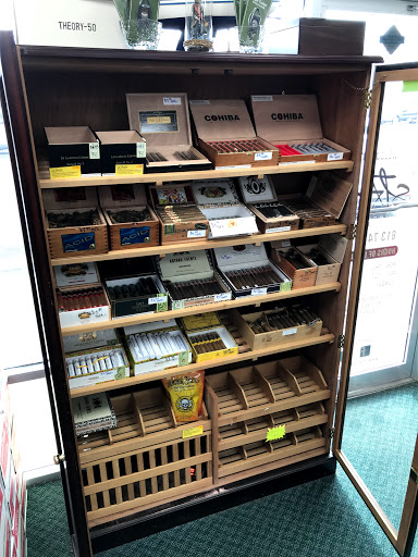 Liquor Store «Star Liquor @ Big Bend Road», reviews and photos, 13192 US-301, Riverview, FL 33578, USA