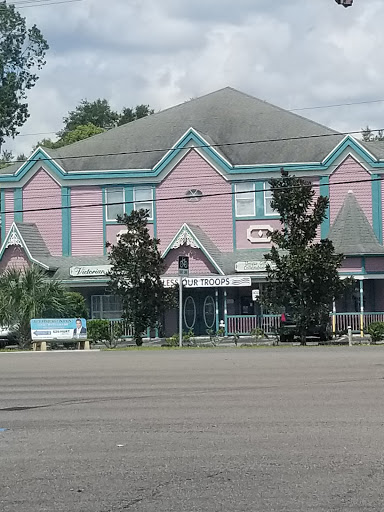 Gift Shop «Victorian Village, Inc», reviews and photos, 6870 E Fowler Ave, Temple Terrace, FL 33617, USA