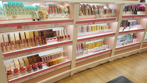 Hair Salon «Ulta Beauty», reviews and photos, 7976 113th St N, Seminole, FL 33772, USA