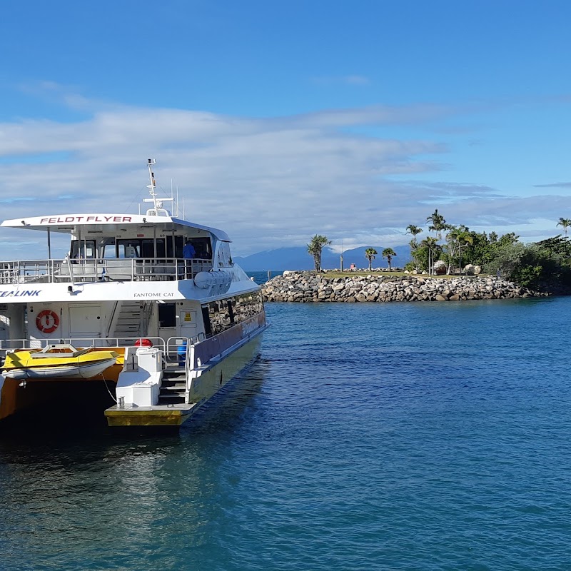 SeaLink Ferry Terminal parking