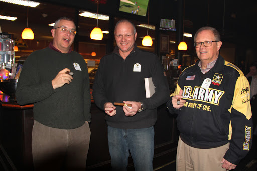 Tobacco Shop «Jenuwine Cigar Lounge», reviews and photos, 44791 Schoenherr Rd, Sterling Heights, MI 48313, USA