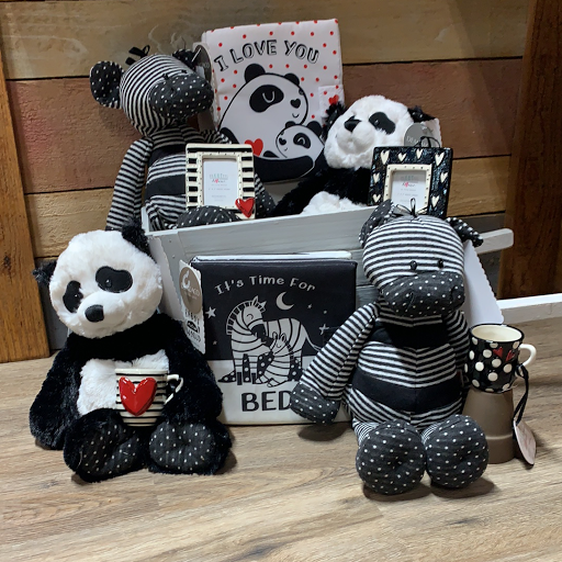 Mailbox Rental Service «Postal Shoppe & Gifts», reviews and photos, 2108 Dallas Pkwy #214, Plano, TX 75093, USA