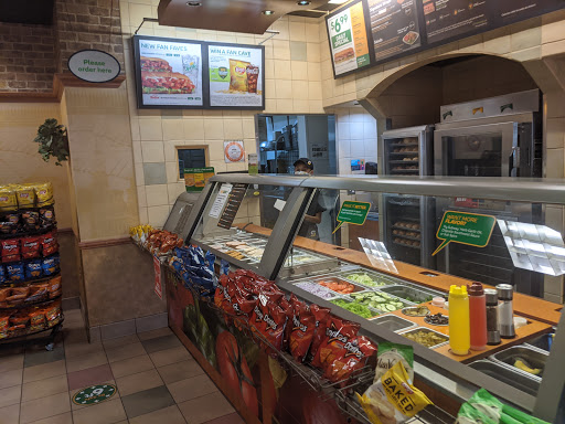 Shopping Mall «Quail Hill Shopping Center», reviews and photos, 6501 - 6875 Quail Hill Pkwy, Irvine, CA 92603, USA