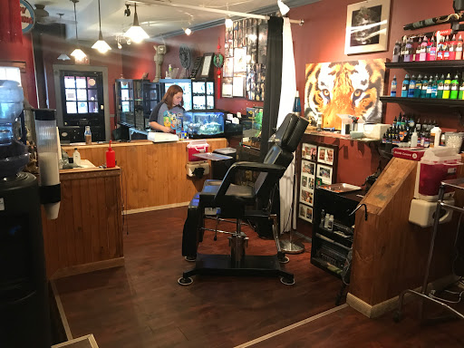 Tattoo Shop «Mountainside Tattoo & Piercing VT», reviews and photos, 55 Square, Bellows Falls, VT 05101, USA