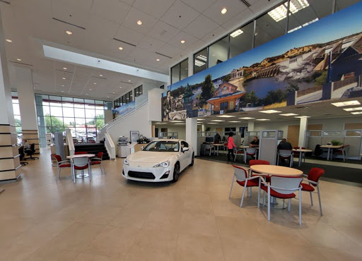 Toyota Dealer «Folsom Lake Toyota», reviews and photos, 12747 Folsom Blvd, Folsom, CA 95630, USA