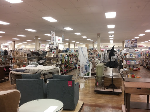 Department Store «HomeGoods», reviews and photos, 5530 Reseda Blvd, Tarzana, CA 91356, USA