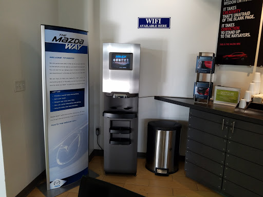 Mazda Dealer «Hiley Mazda of Hurst», reviews and photos, 625 NE Loop 820, Hurst, TX 76053, USA