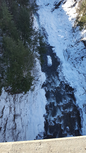 Gift Shop «Quechee Gorge Gifts & Sportswear», reviews and photos, 6053 Woodstock Rd, Quechee, VT 05059, USA