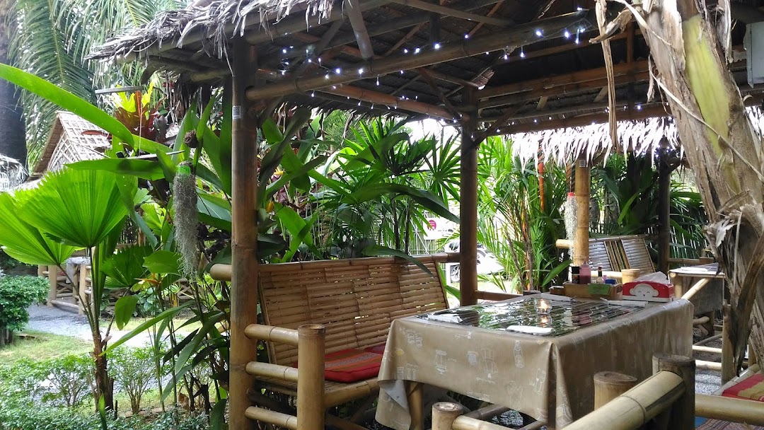 Johnnys Pizza Ao Nang ในเมืองอำเภอเมืองกระบี่