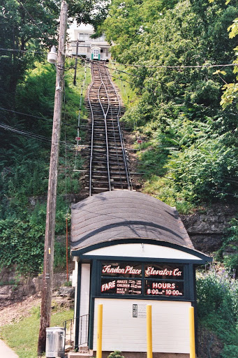 Tourist Information Center «Travel Dubuque (Iowa Welcome Center)», reviews and photos, 280 Main St, Dubuque, IA 52001, USA
