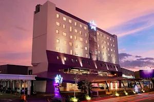 Fame Hotel Gading Serpong image