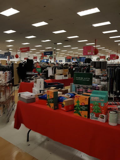 Department Store «Marshalls», reviews and photos, 8 Allstate Rd, Dorchester, MA 02125, USA