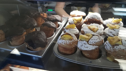 Pastry Shop «Au Peche Mignon», reviews and photos, 1415 Timberlane Rd, Tallahassee, FL 32312, USA