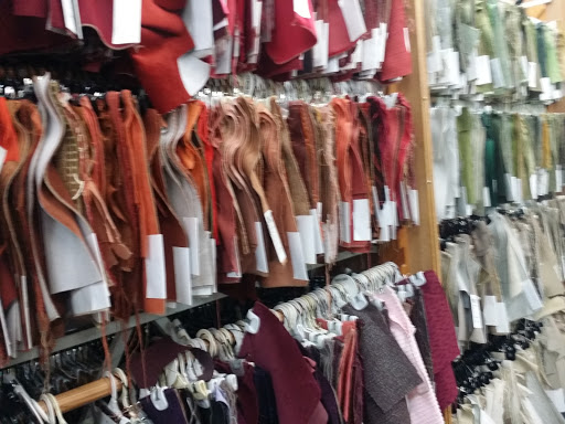 Fabric Store «H & R Fabrics - Home and Recreational Fabrics», reviews and photos, 1118 N 35th Ave, Phoenix, AZ 85009, USA
