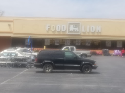 Grocery Store «Food Lion», reviews and photos, 945 N Main St b, Marion, VA 24354, USA