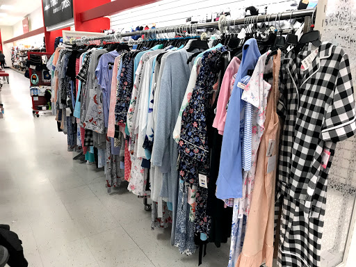 Department Store «T.J. Maxx», reviews and photos, 865 Bridgeport Ave, Shelton, CT 06484, USA