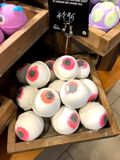 Cosmetics Store «LUSH Fresh Handmade Cosmetics», reviews and photos, 3966 Westheimer Rd, Houston, TX 77027, USA