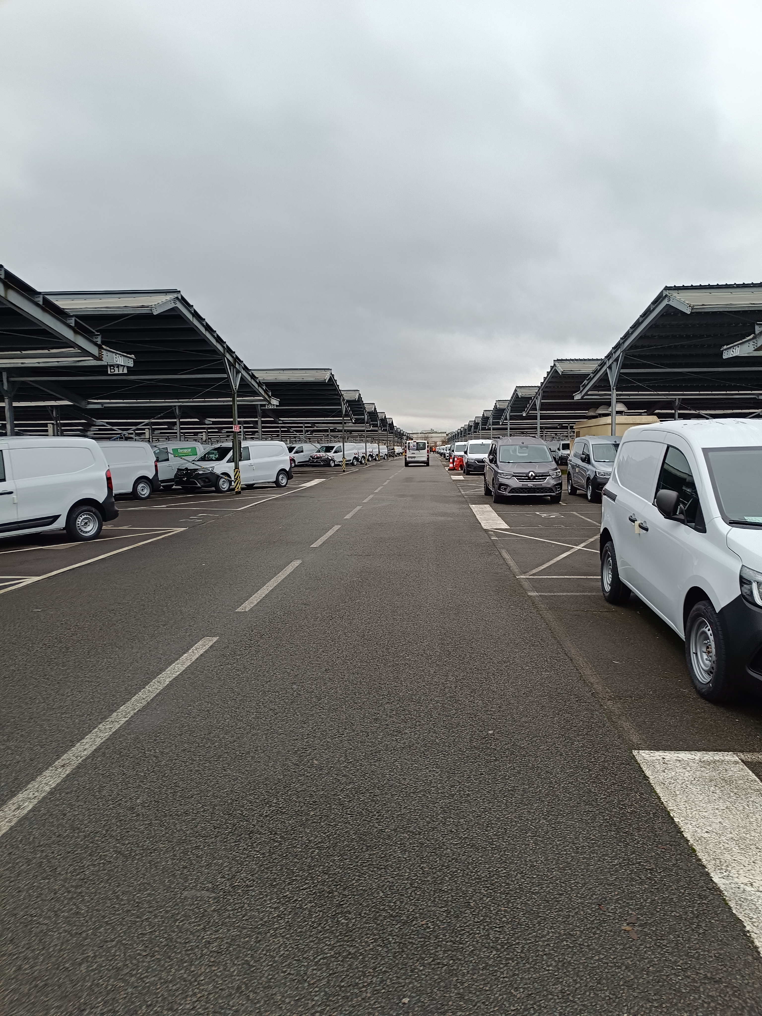 Photo n° 5 de l'avis de Kosta. fait le 27/12/2023 à 22:09