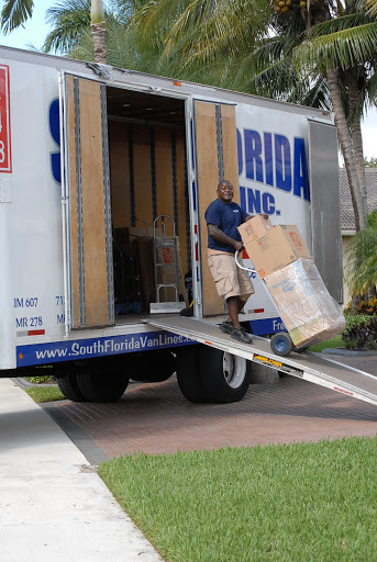 Moving and Storage Service «South Florida Van Lines», reviews and photos, 7134 NW 35th Ave, Miami, FL 33147, USA