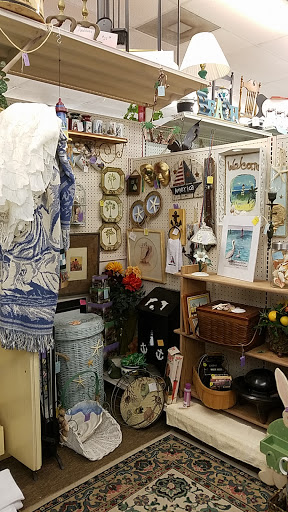 Antique Store «Coronado Antiques Mall», reviews and photos, 1433 S Dixie Fwy, New Smyrna Beach, FL 32168, USA