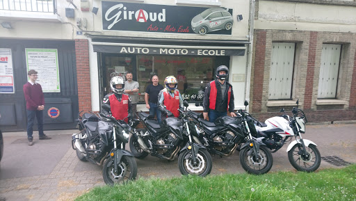 Auto Moto École Giraud à Louviers, Eure