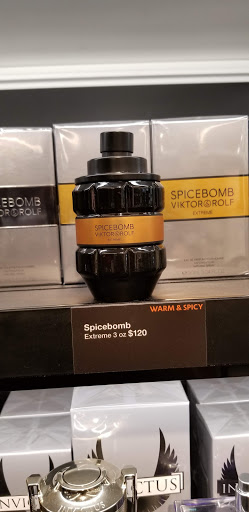 Cosmetics Store «SEPHORA», reviews and photos, 75 Middlesex Turnpike #1061, Burlington, MA 01803, USA