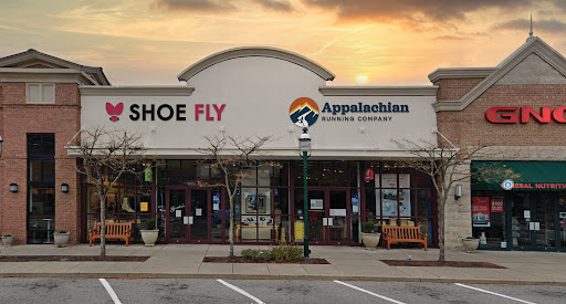 Gordon Shoes, 108 W Bridge St, Homestead, PA 15120, USA, 