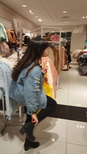 Clothing Store «F21 XXI», reviews and photos, 8040 Mall Walk, Yonkers, NY 10704, USA