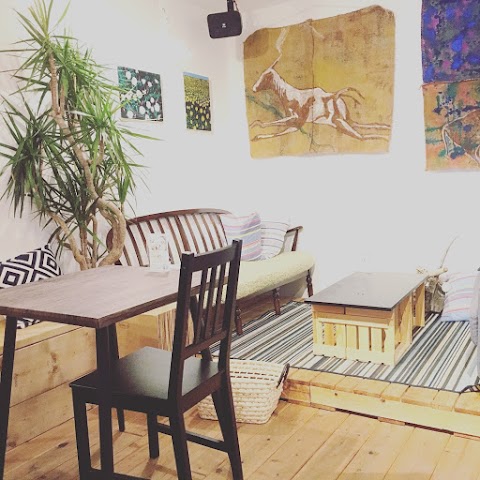 Iza江ノ島ゲストハウス バー 藤沢市