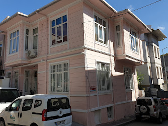 Ali Kaptanın Evi