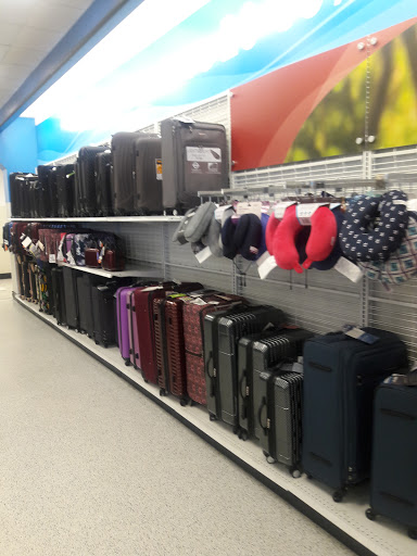 Clothing Store «Ross Dress for Less», reviews and photos, 118 Pavilion Pkwy, Fayetteville, GA 30214, USA