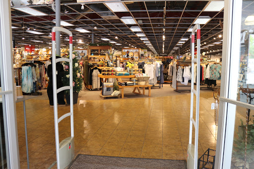 Outdoor Sports Store «Alpine Shop - Kirkwood, MO», reviews and photos, 440 N Kirkwood Rd, Kirkwood, MO 63122, USA