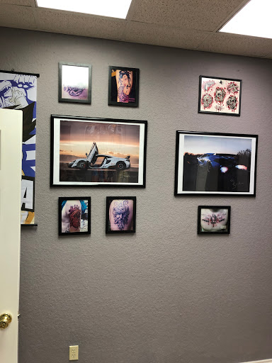 Tattoo Shop «Blood Moon Tattoo Gallery», reviews and photos, 101 N Main St #201, Mansfield, TX 76063, USA
